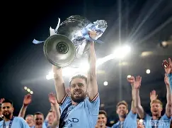 爱游戏娱乐- 勇士vs开拓者库里62分全场回放 